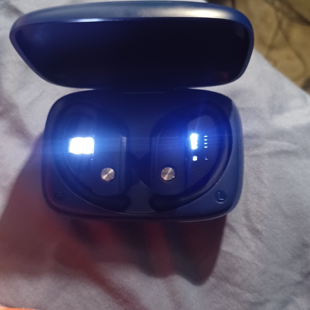 BRAND NEW BMANI WIRELESS EARBUDS